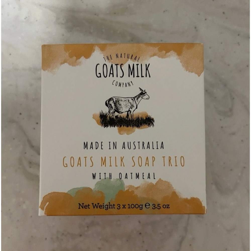 The Natural Goats Milk Company Soap 3 Bars With Manuka Honey Made in Australia!!